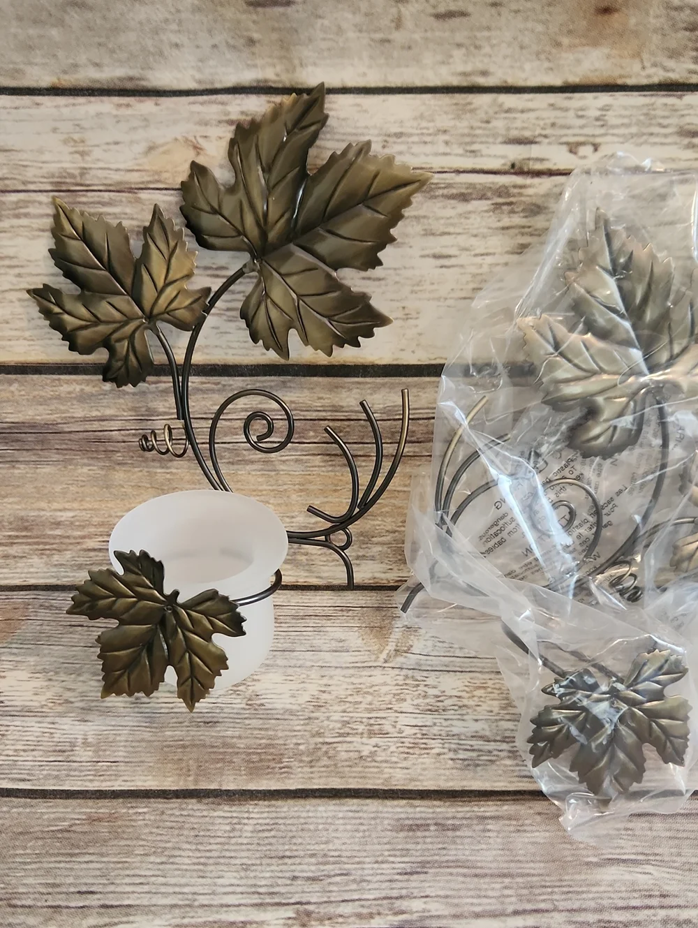 PartyLite Antique Grape Leaf Sconce Pair Silver